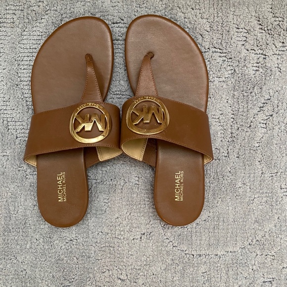 michael kors brown flip flops